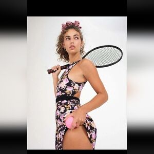 For The Love & Lemons Floral Women's Tennis Outfite